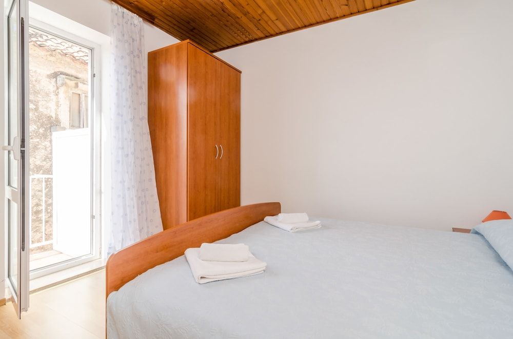 undefined Apartments Aurelia 8