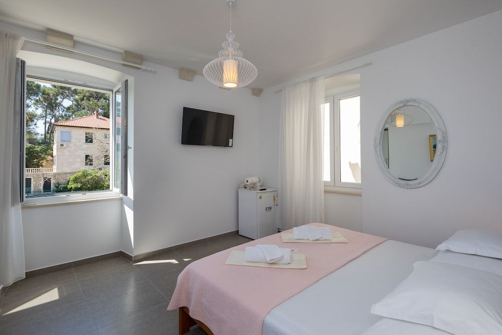 undefined Guest House Libertas 10