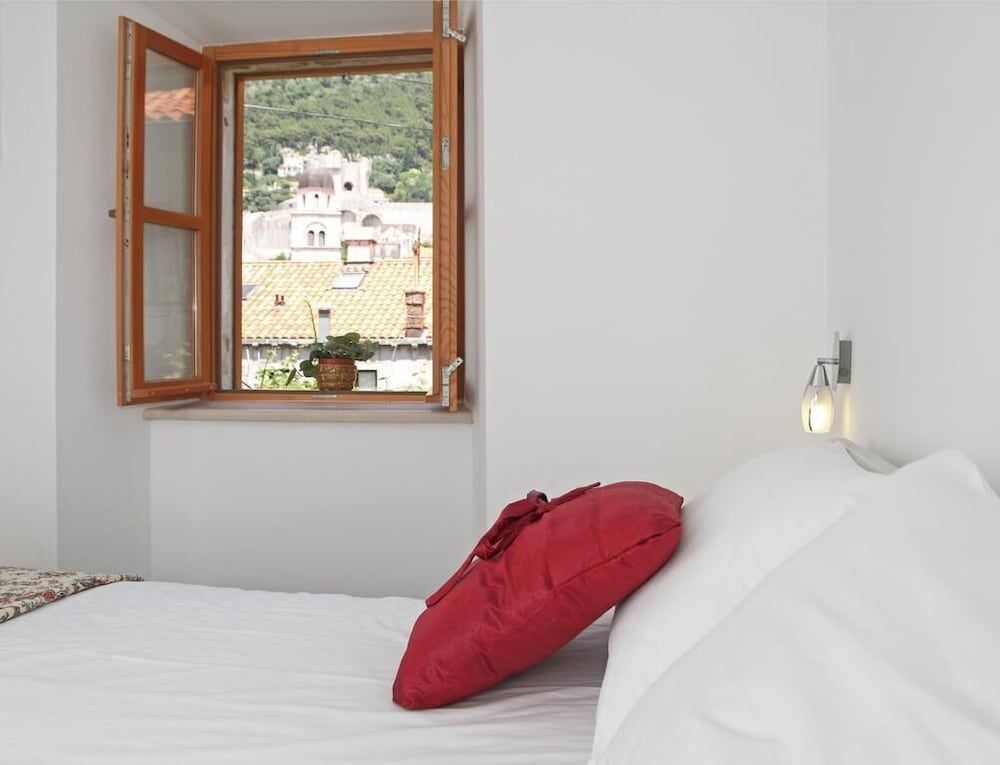 undefined Hortenzia House 10