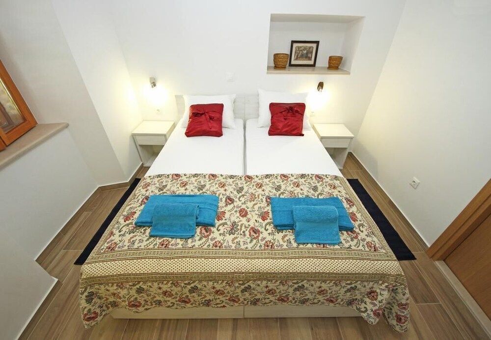 undefined Hortenzia House 5