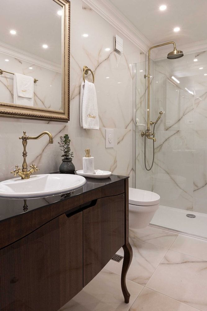 Vivaldi Double Room (Superior Double Room) 6