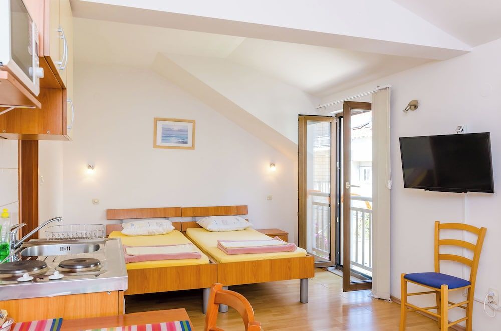 Apartmani Princ Hrvoje Studio (Apartments Princ Hrvoje- Studio) 2