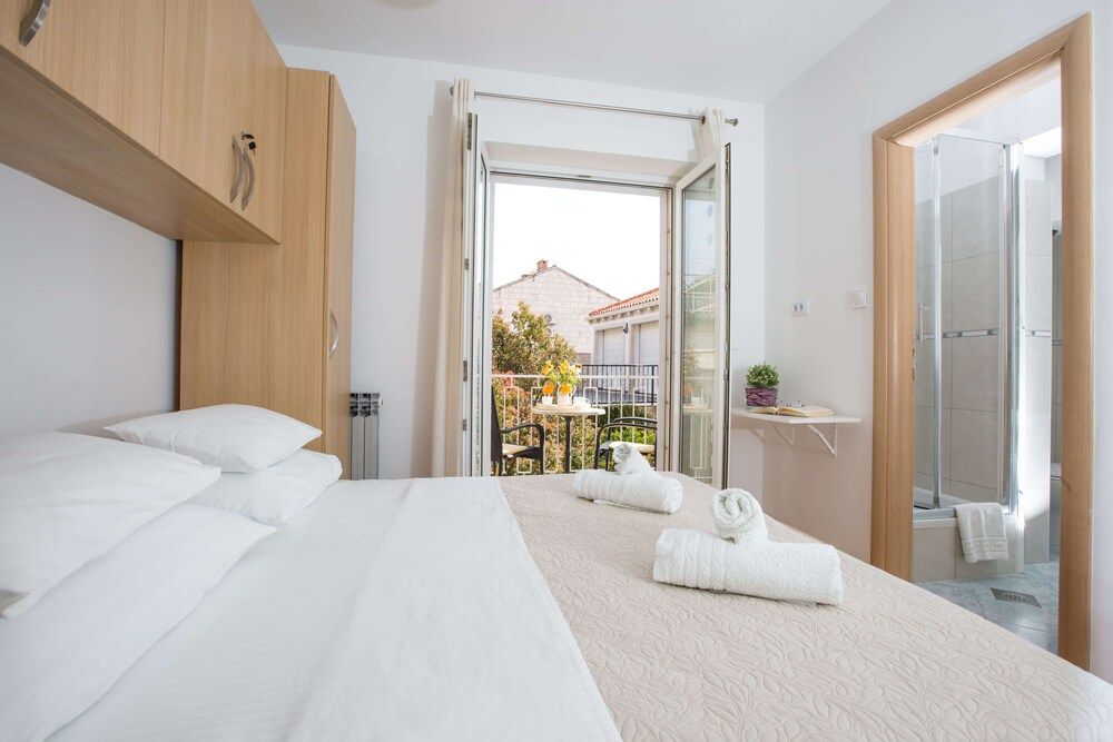 undefined Apartments Koncul 10