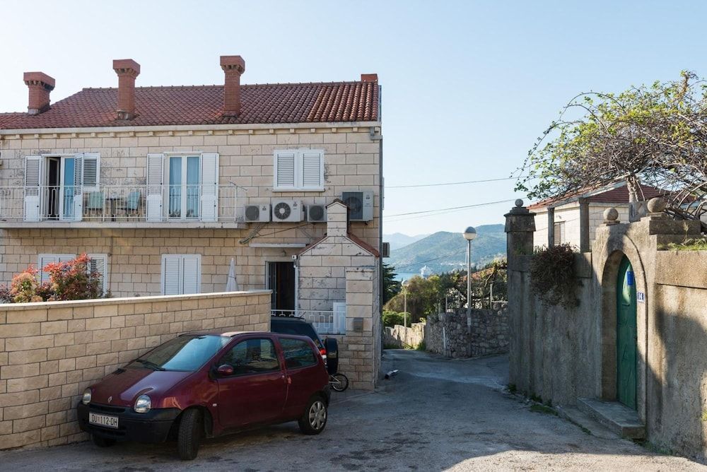 undefined Apartments Koncul 4