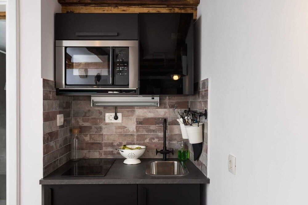 undefined Private Accomodation Linda 8