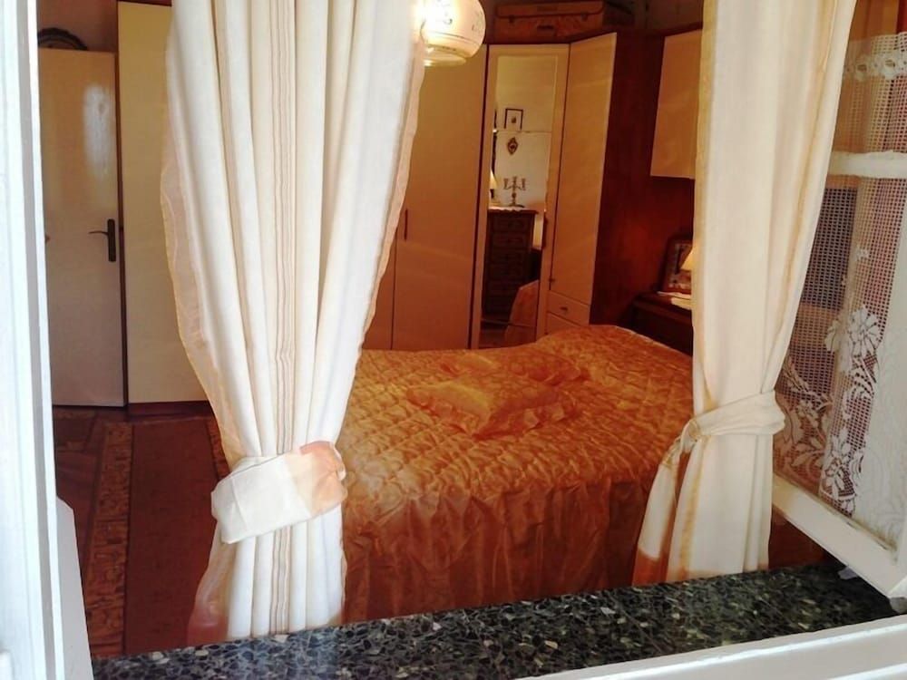 Guest House Ruža Basic Room, 1 Bedroom (Shared Terrace) 2