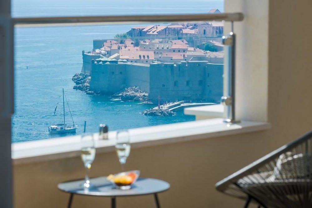 Apartments Horizon Apartment (One-Bedroom Apartment with Balcony an) 15