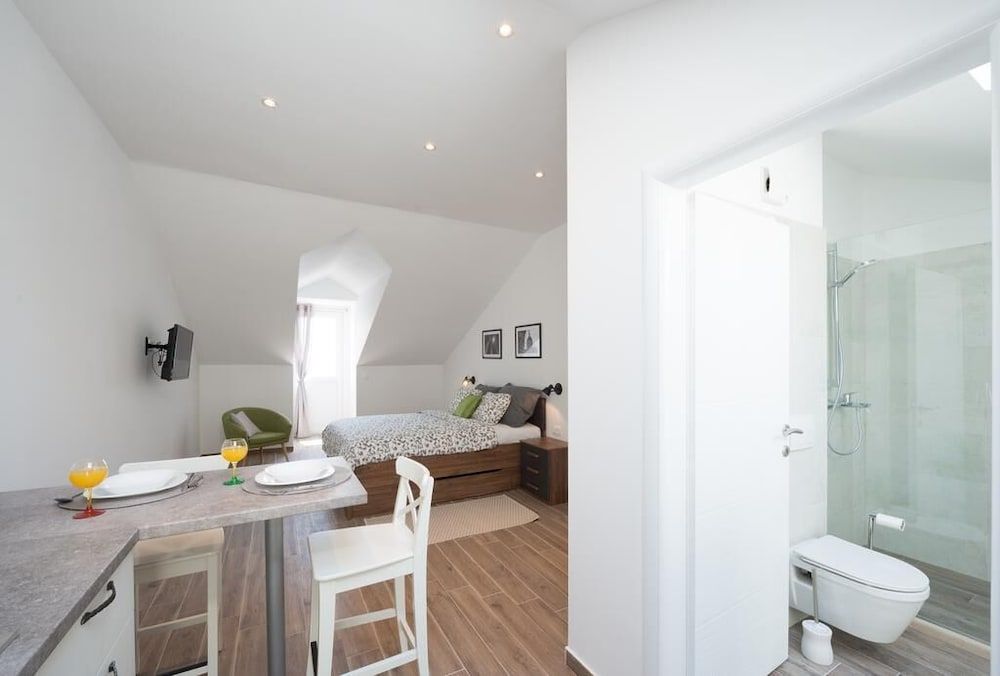 Apartments Horizon Studio (Deluxe Studio with Balcony and Sea Vi) 7