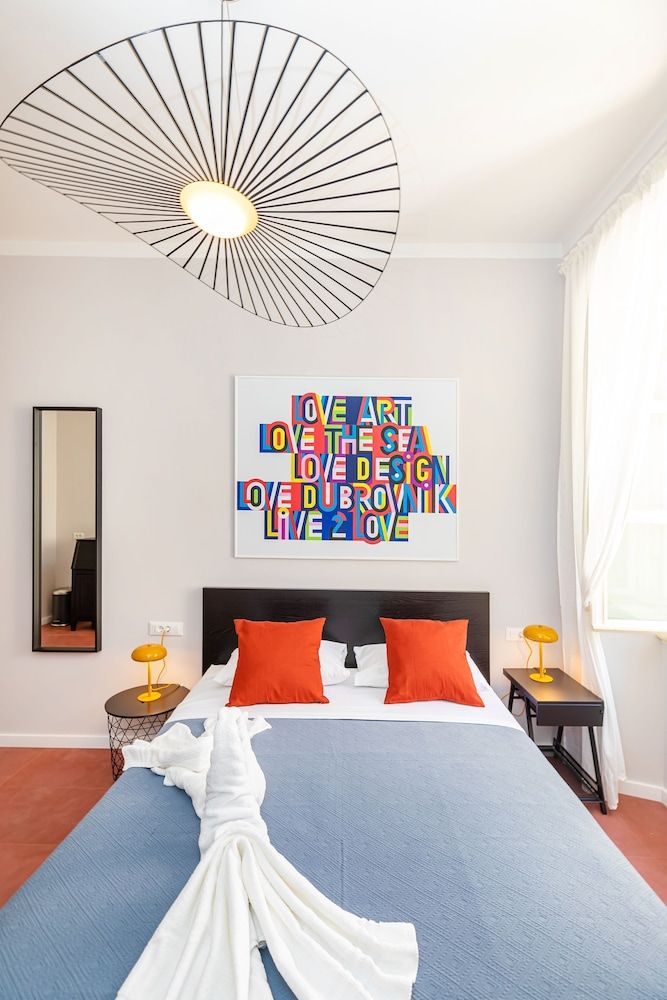 Cap rooms Design Room 16