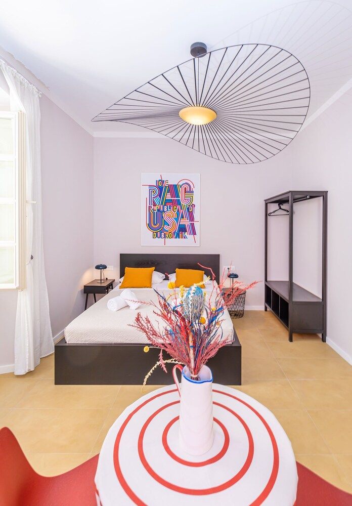 undefined Cap rooms 3