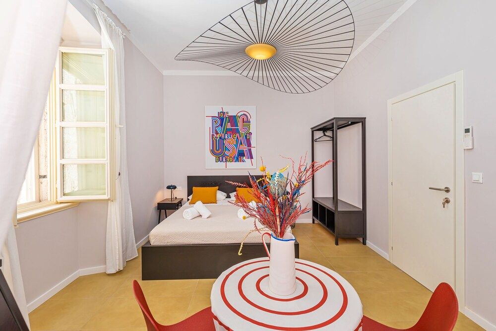 Cap rooms Design Room 13