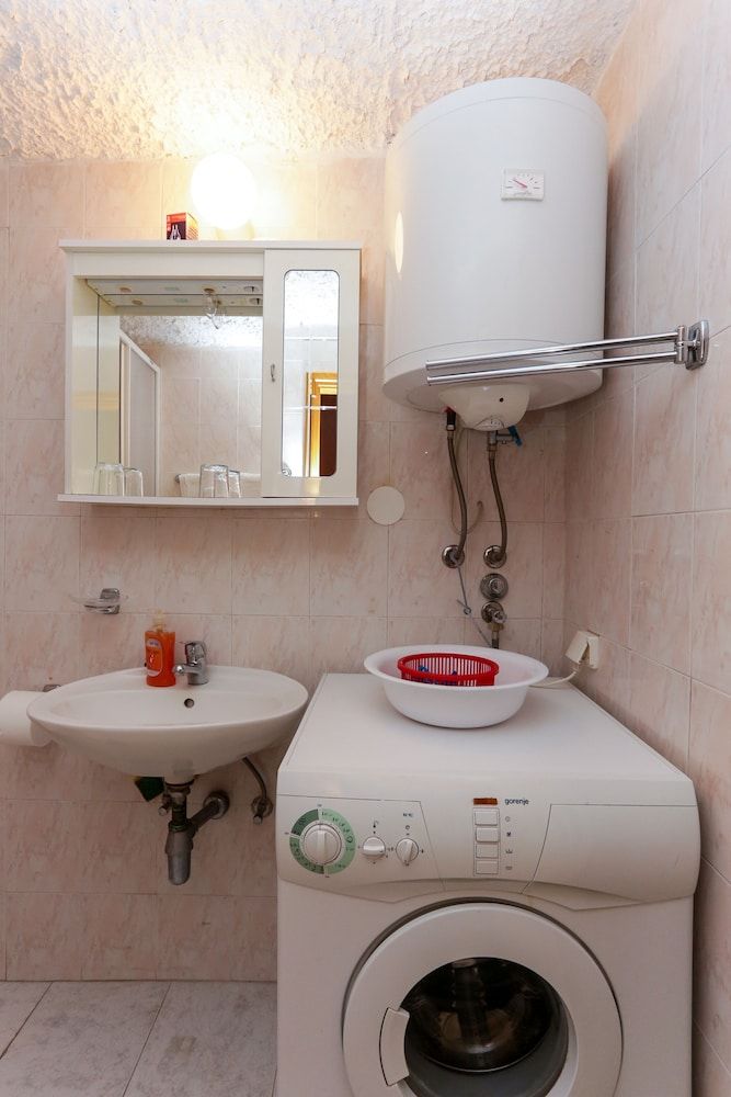 Lapad View Apartment (Duplex Economy Two Bedroom Apartment) 12