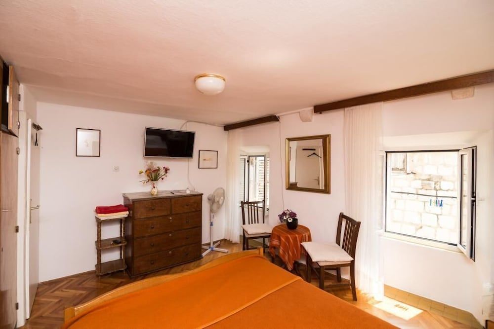 Rooms Ane Old Town Double Room (Double Room with Shared Bathroom) 7