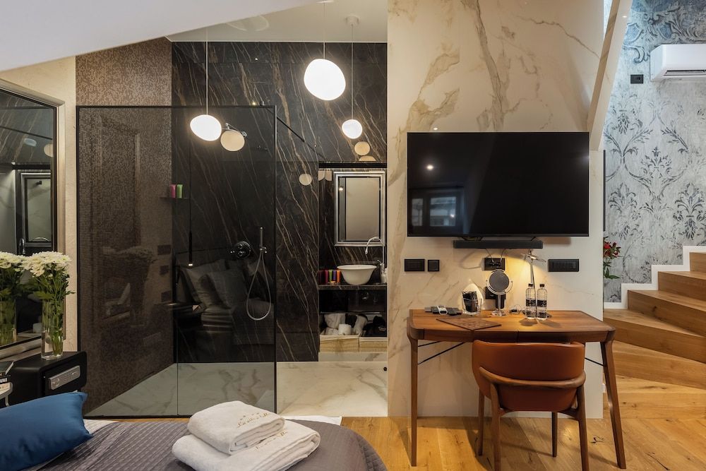 La Vita e Bella VI Premium Double Room 11