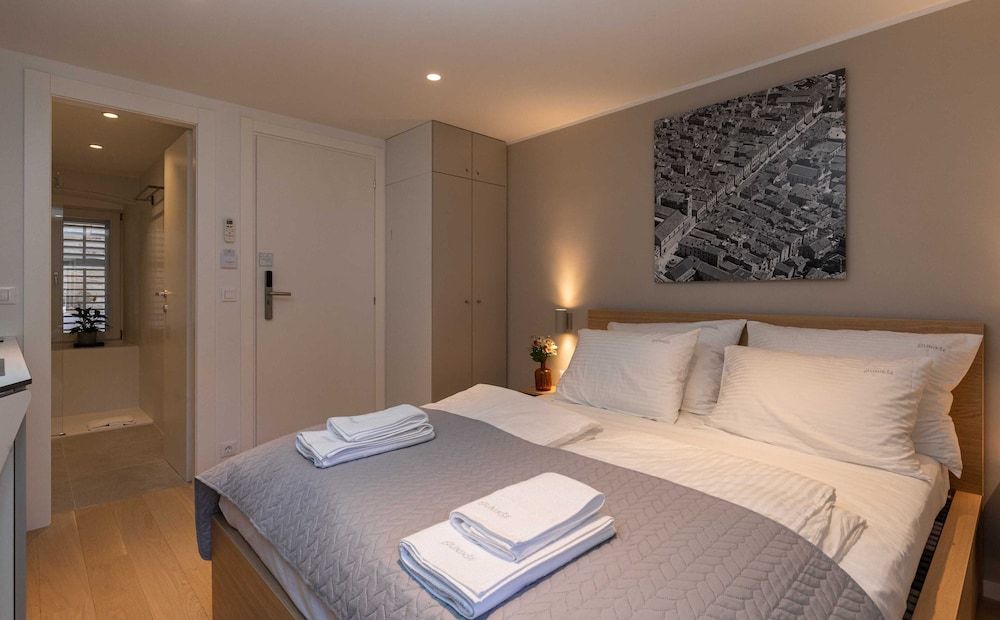 Apartments u Nikše Studio (Studio Apartment with City View) 2