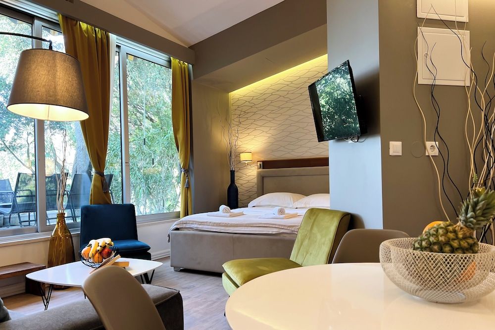 Adriatic Resort Apartments Studio Suite, Patio, Sea View 7