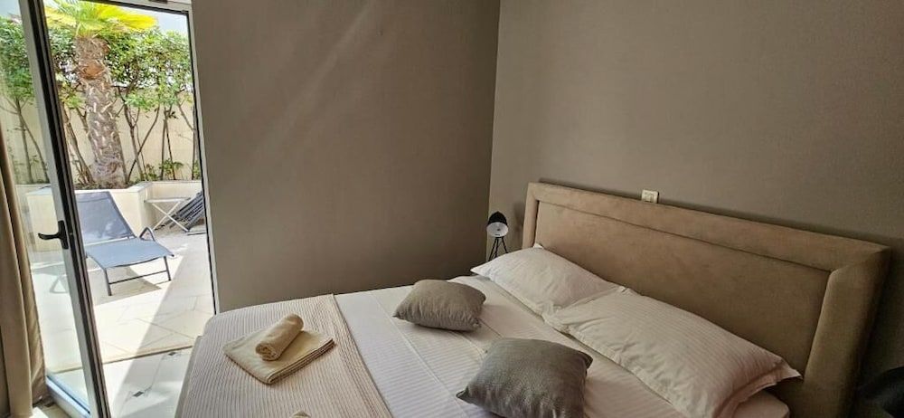 Adriatic Resort Apartments Luxury Apartment, 4 Bedrooms, Hot Tub, Sea View 3