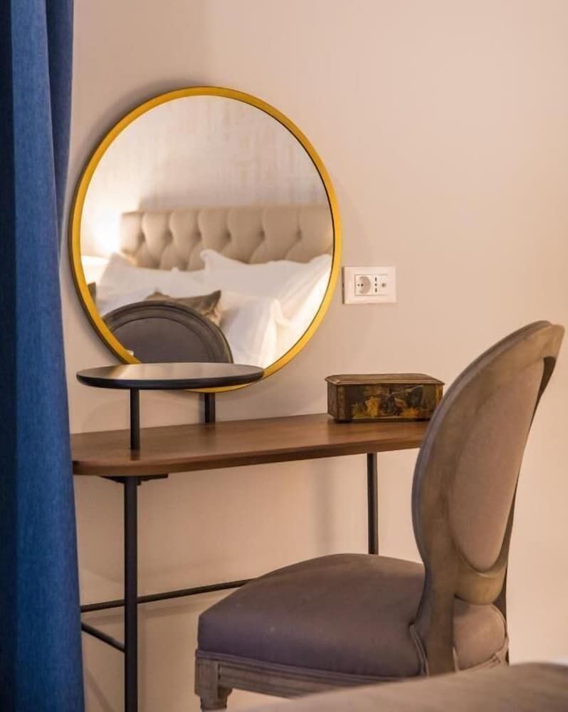 Palacio Celeste Deluxe Double Room 1 6