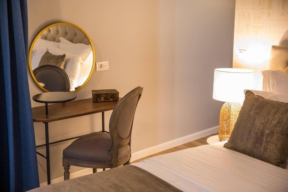 Palacio Celeste Deluxe Double Room 1 5