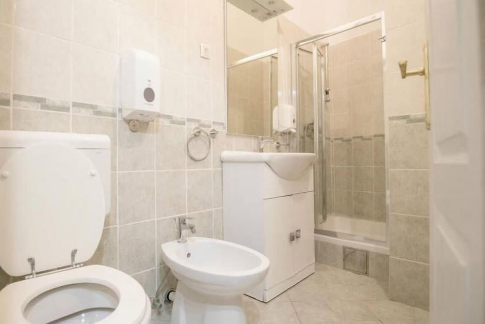 undefined Hostel Amnesia - Adults Only 8