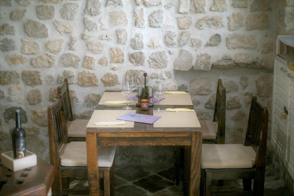 undefined Hostel Amnesia - Adults Only