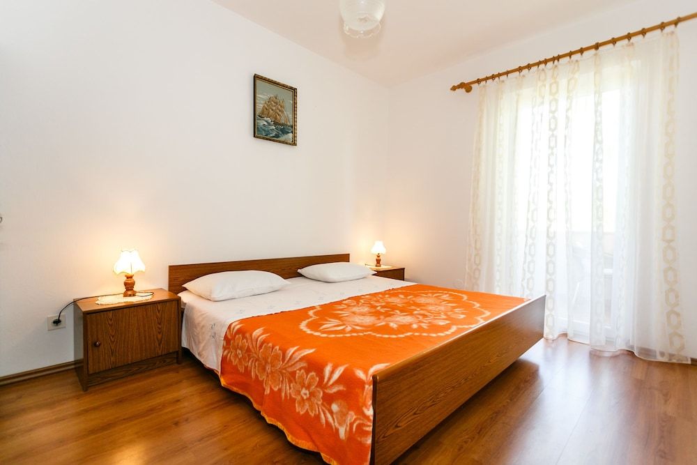 Classic Apartment, 1 Double Bed with Sofa bed, Non Smoking, Garden View