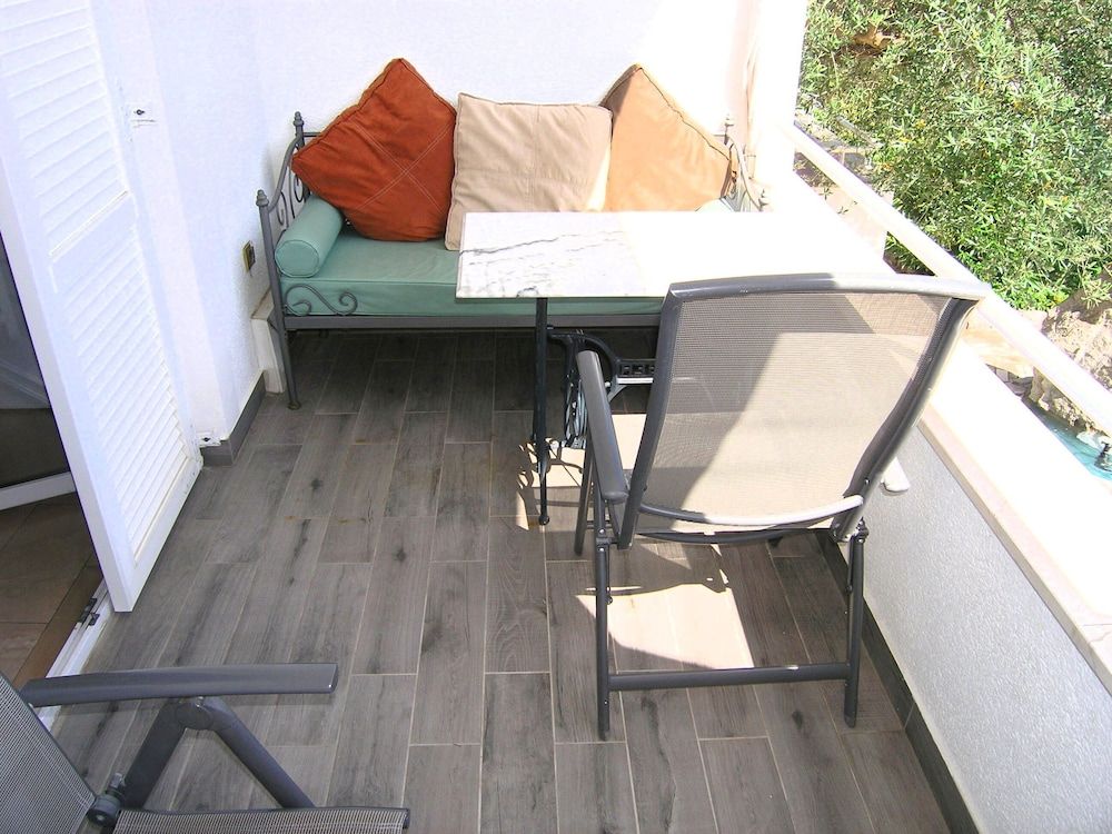 Apartment (A1)