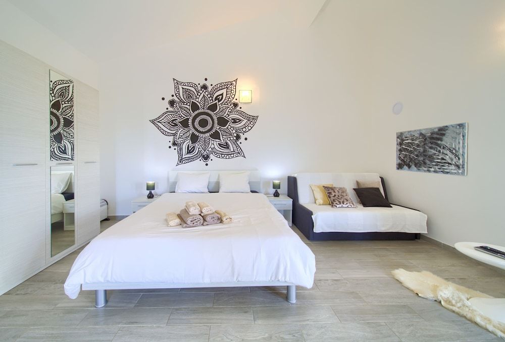 Studio apartment with Sea View