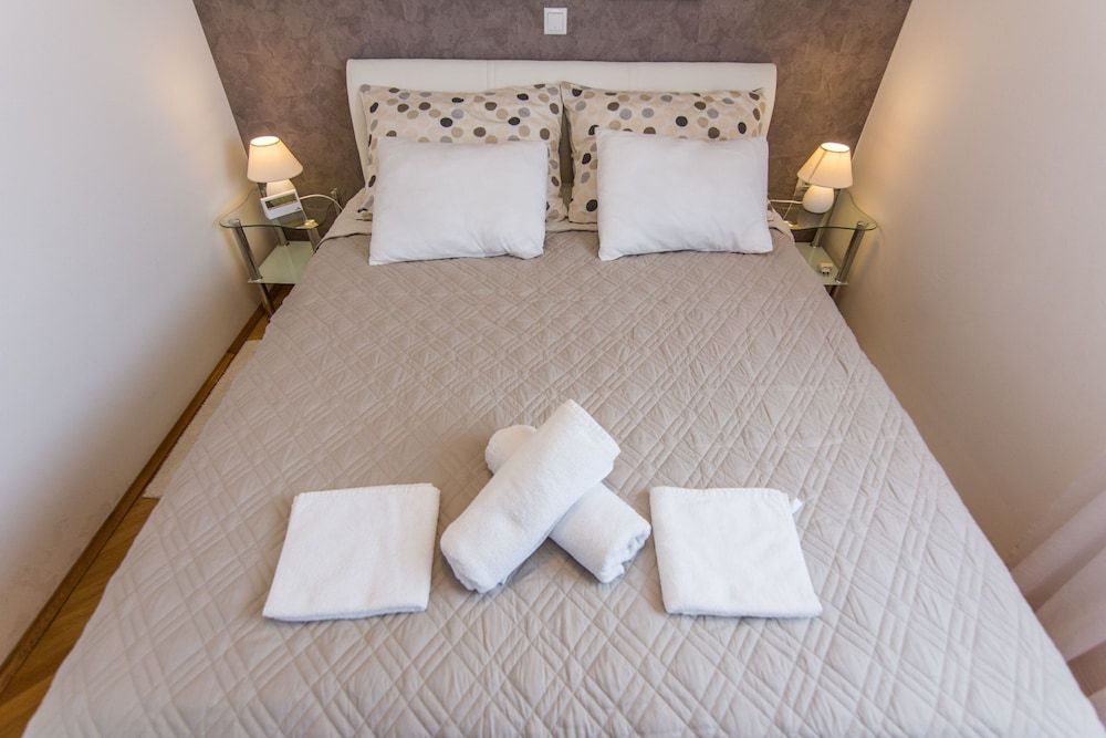 Apartment (A1)