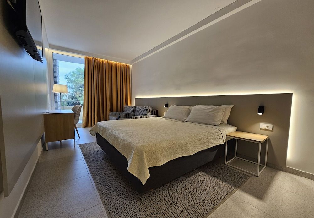 Standard Quadruple Room, Balcony