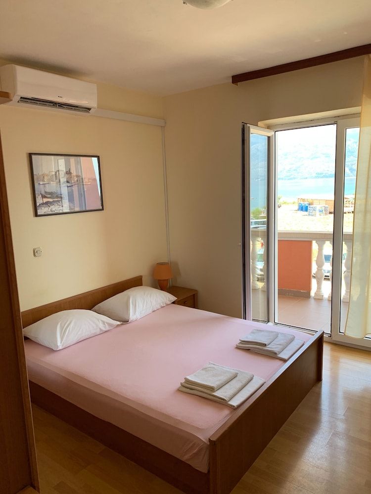 Studio, 1 Bedroom, Balcony, View