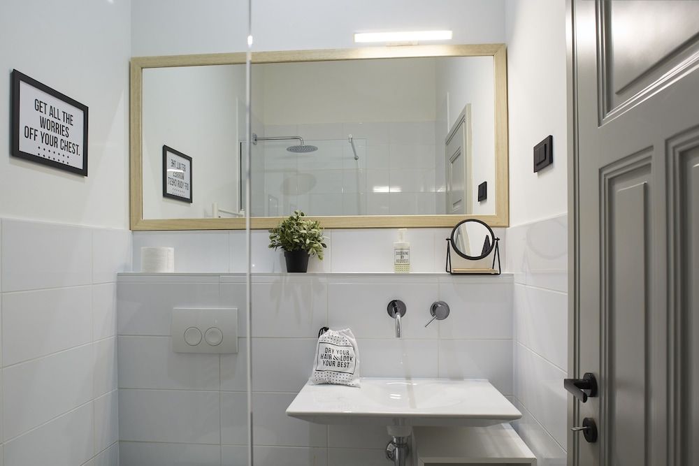 undefined Zest and Nest Boutique Apartments 6