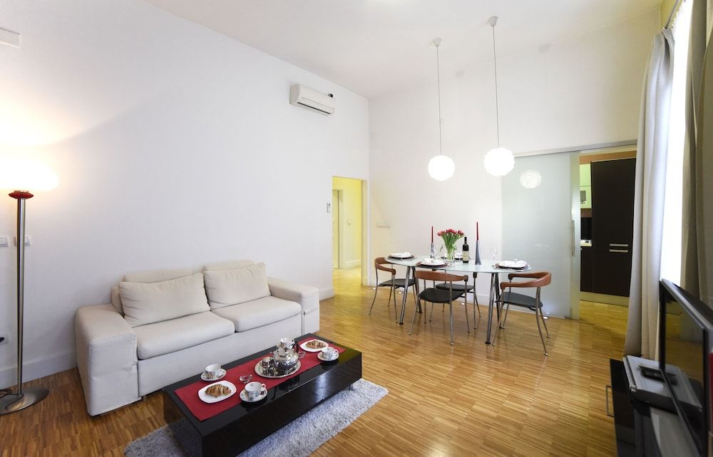 Apartments Twins Apartment, 1 Queen Bed with Sofa bed 11