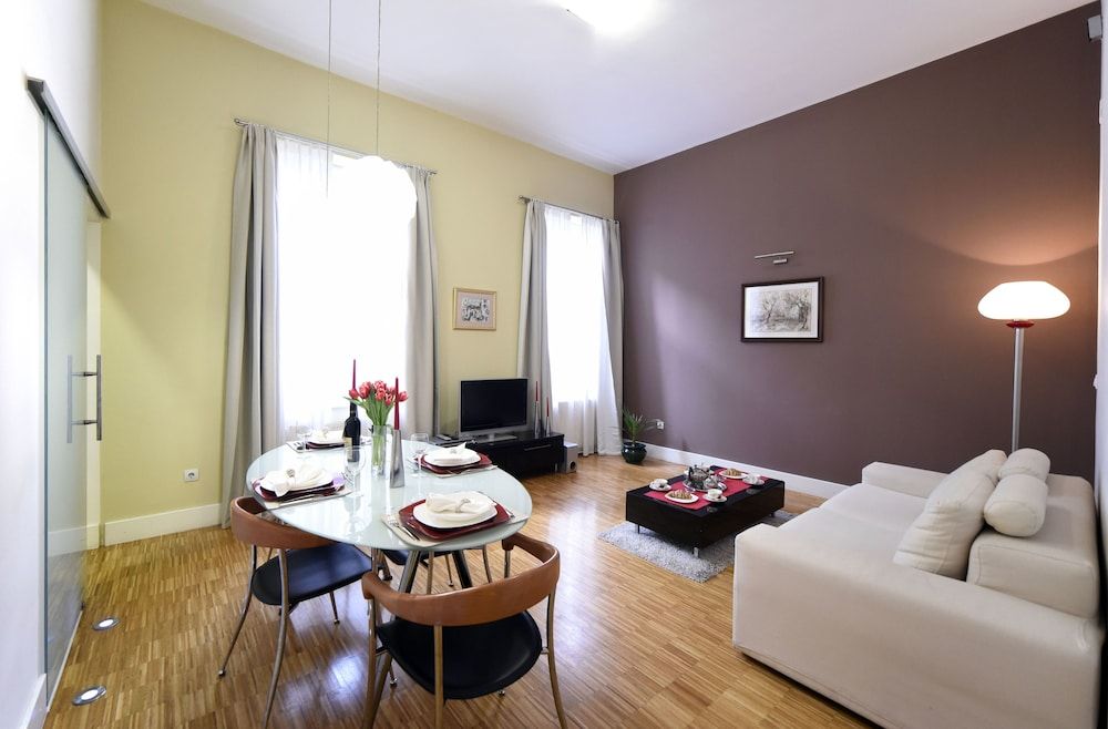 Apartments Twins Apartment, 1 Queen Bed with Sofa bed 8