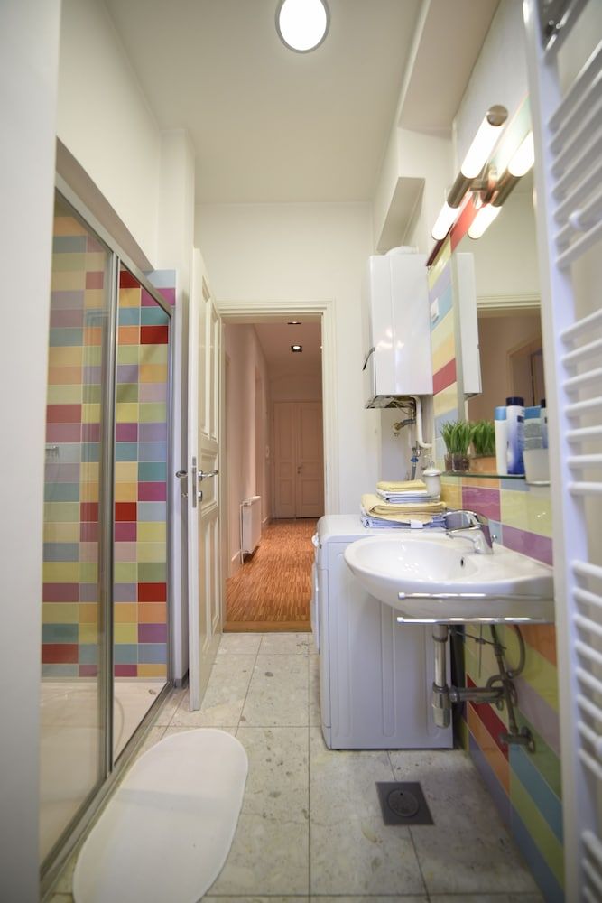 undefined Apartments Twins 7