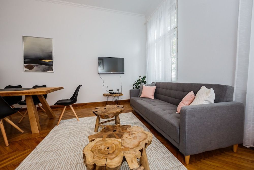 Best Luxury apt in Zagreb for 16 ppl Apartment, 5 Bedrooms 10