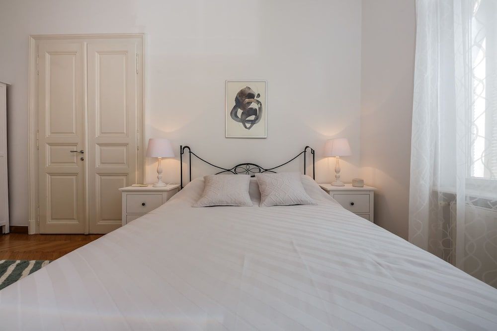 undefined Best Luxury apt in Zagreb for 16 ppl 8