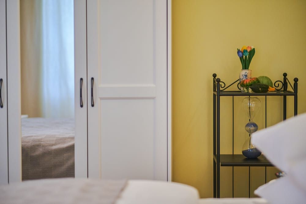 Peacock Boutique Apartments Deluxe Apartment, City View 7