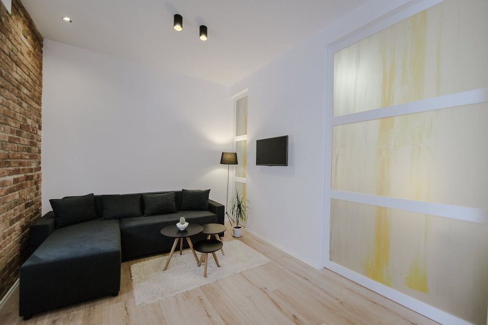 Apartment British Square Apartment 14