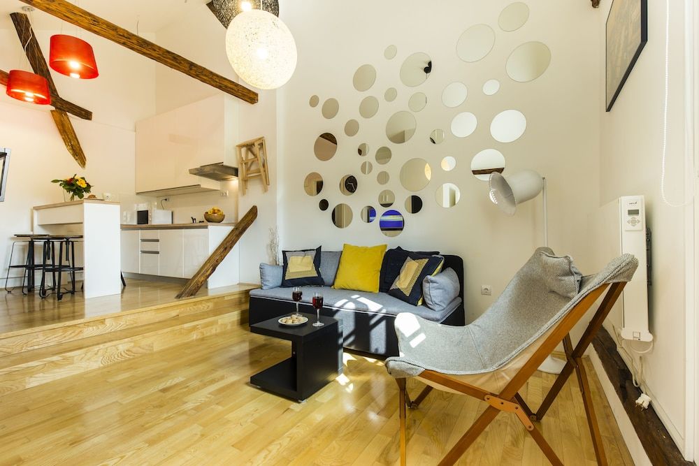 undefined AS Apartment 10