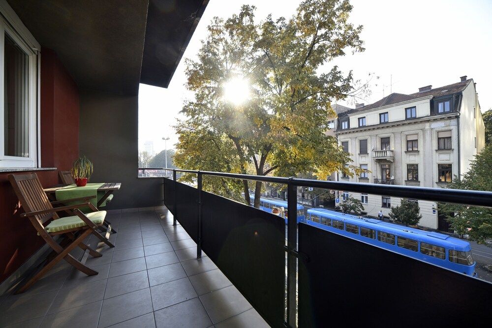 Vla Vla Apartments Apartment (Green) 11