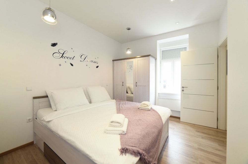 undefined First Choice Centar - Primorska 10