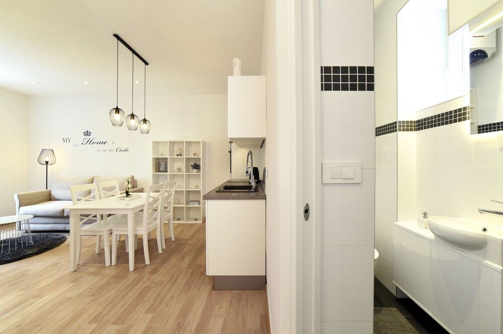 First Choice Centar - Primorska Apartment (2nd floor) 12