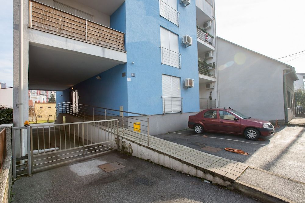 undefined Galileo Apartment 2