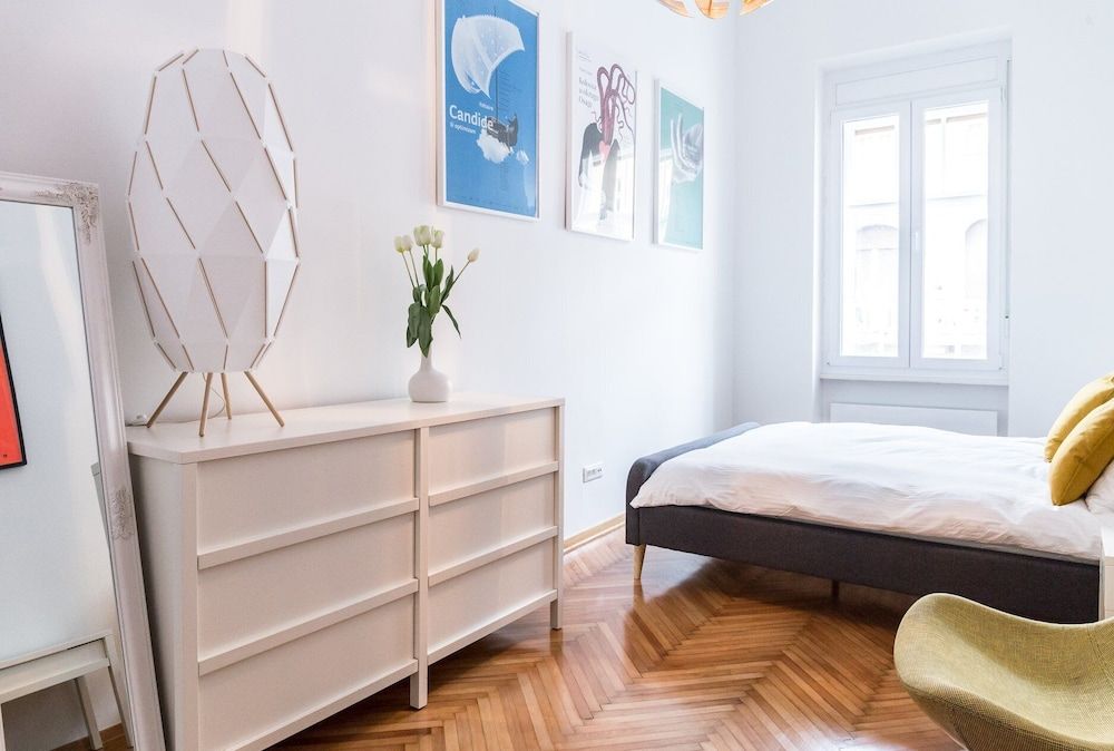 F11 Gallery Loft (Lucky Star) 5