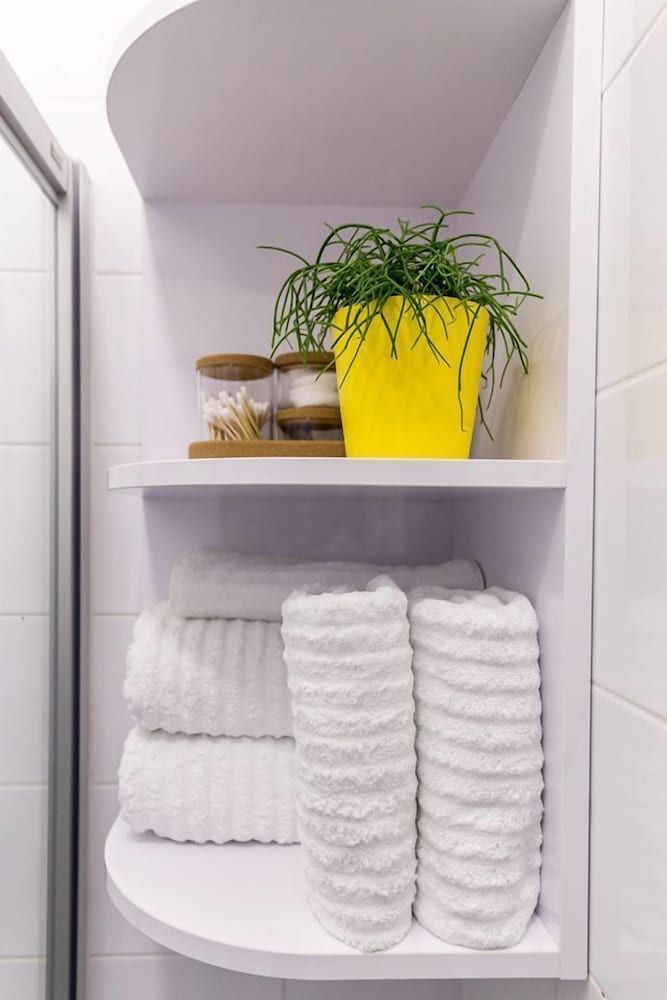 F11 Gallery Studio (Indian Summer) 18