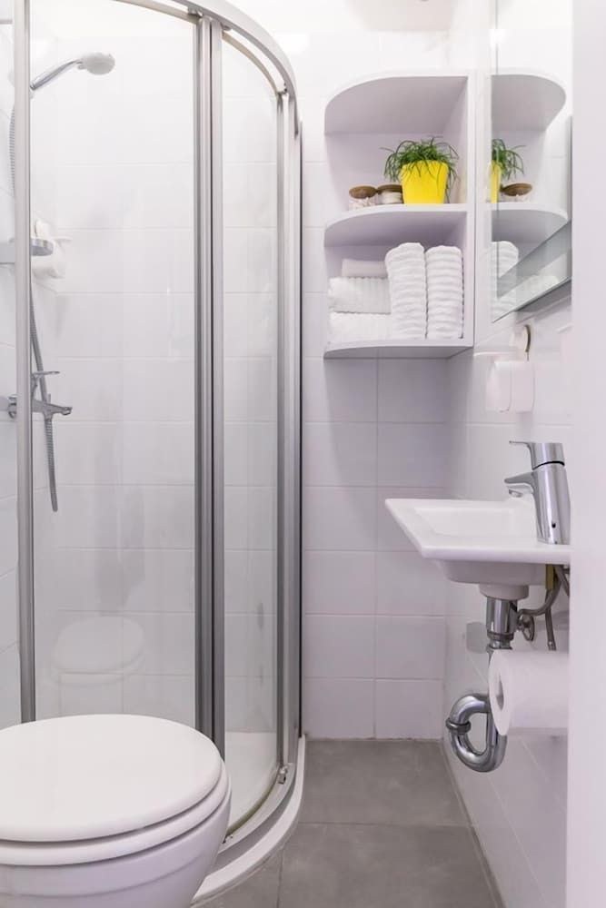 F11 Gallery Studio (Indian Summer) 15