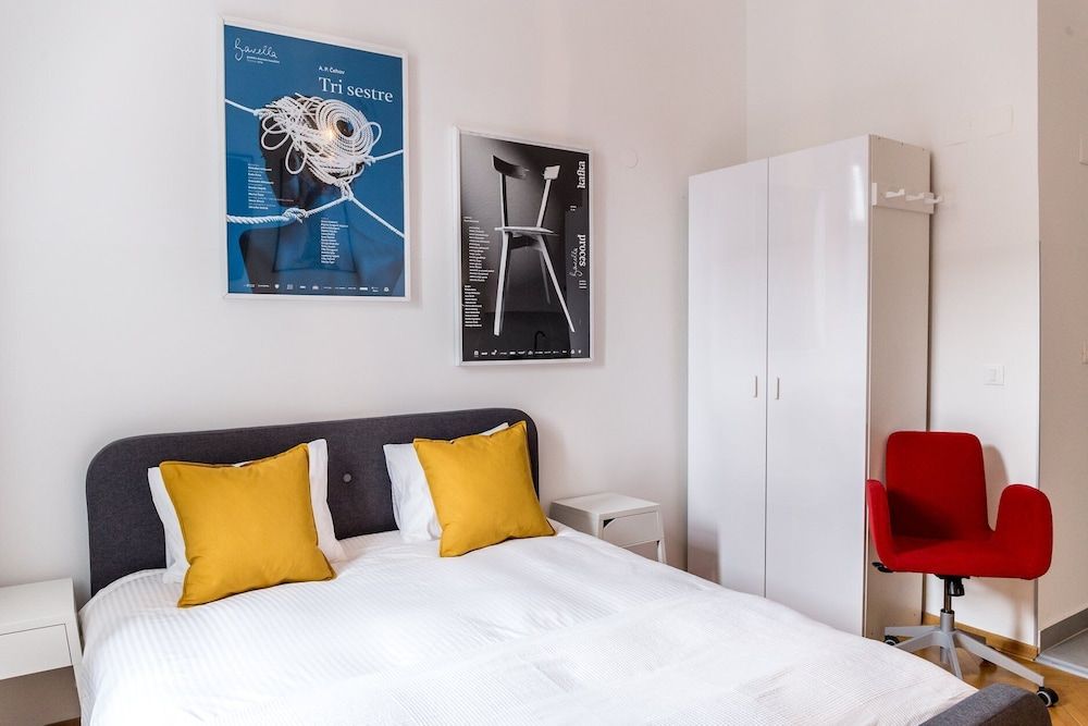 undefined F11 Gallery 4