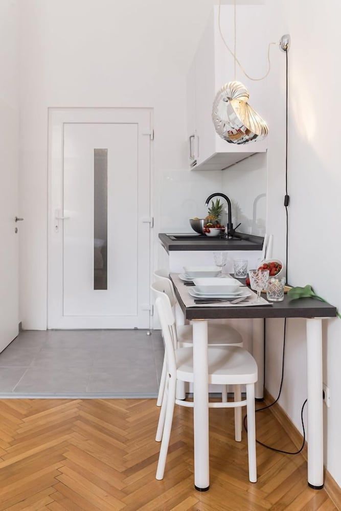 undefined F11 Gallery 7