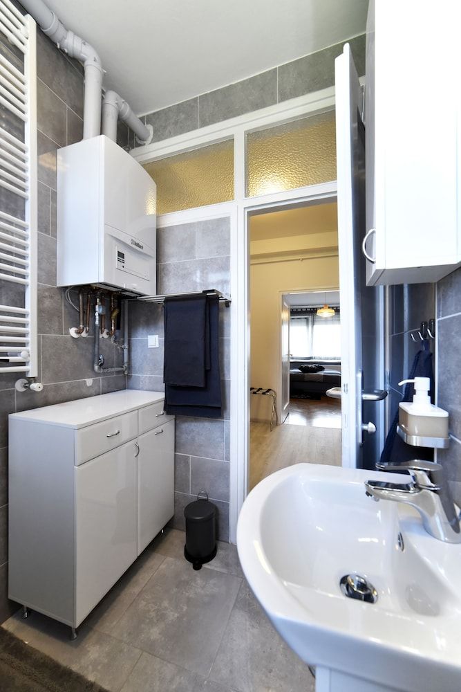 Apartment Stefany by Metropolis Deluxe Apartment, Balcony 5